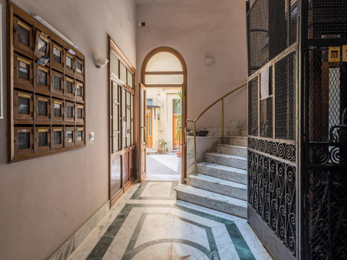 Appart hôtel The Rent - Bright Flat Near San Pietro