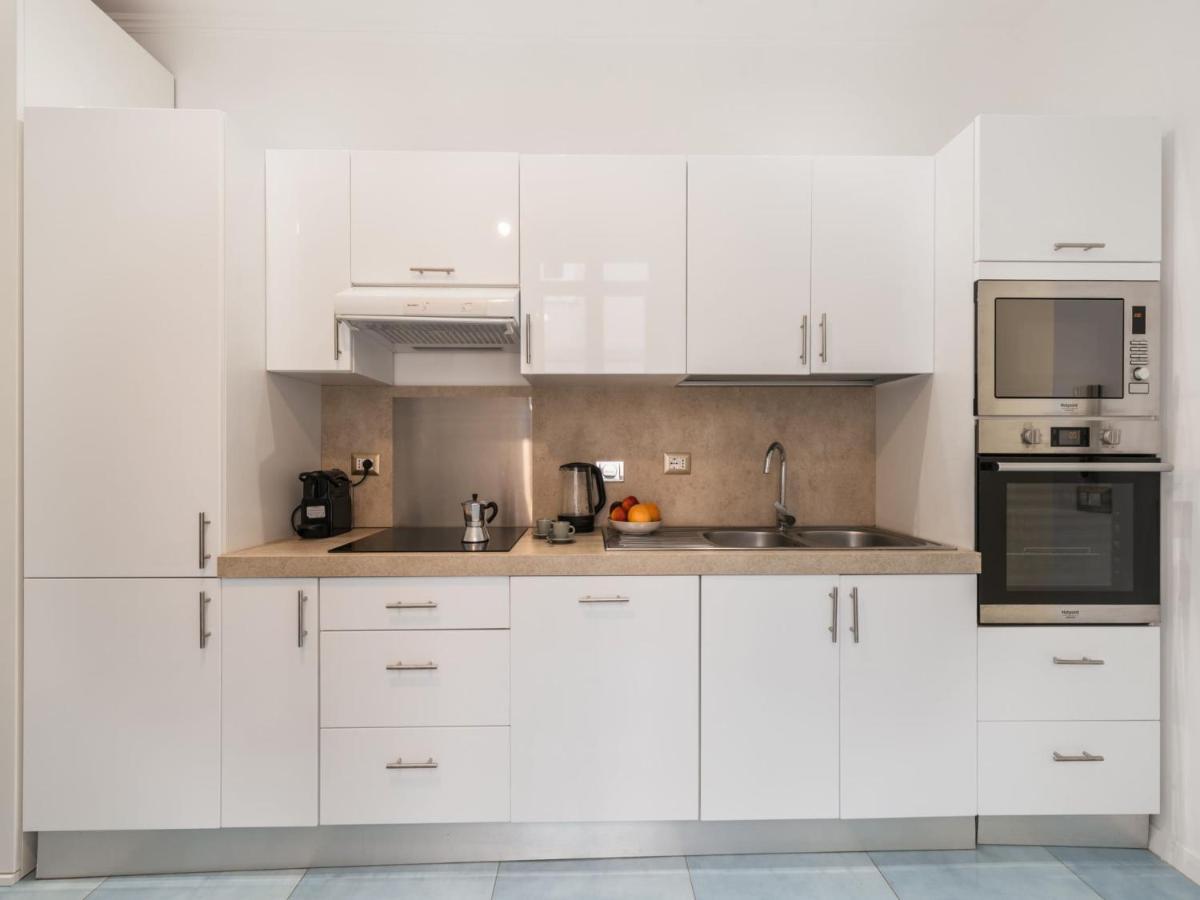 Appart hôtel The Rent - Bright Flat Near San Pietro *